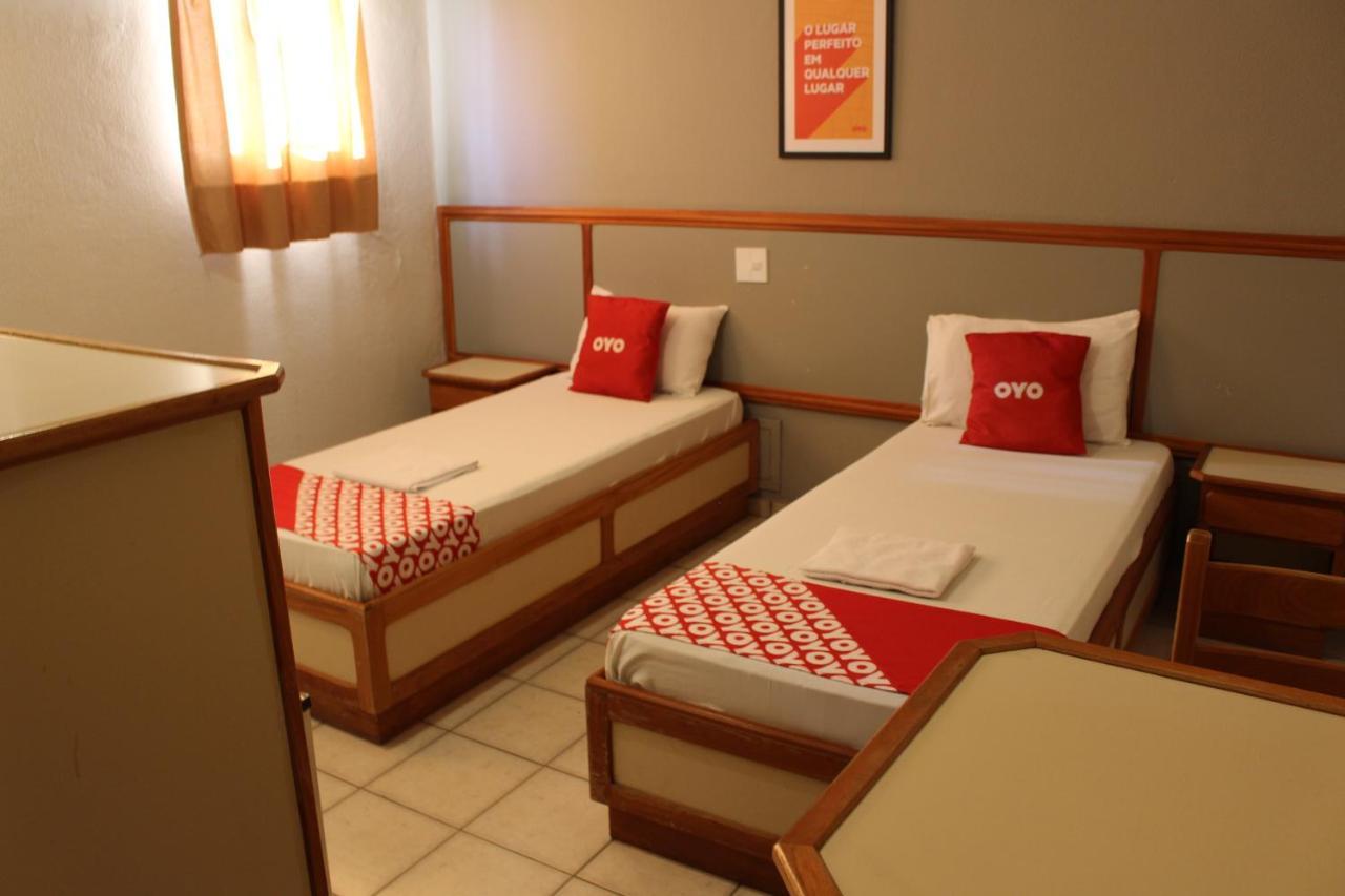 Hotel Teófilo Otoni Buitenkant foto
