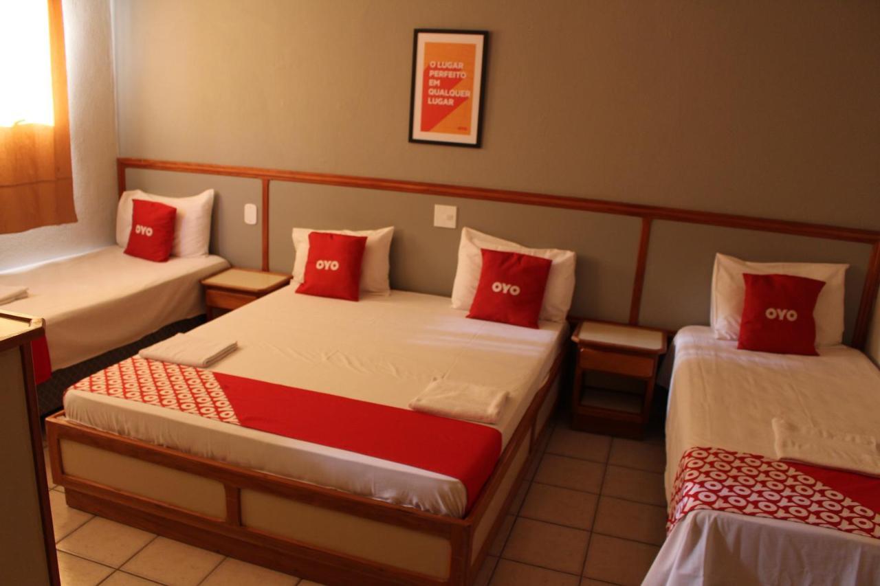 Hotel Teófilo Otoni Buitenkant foto