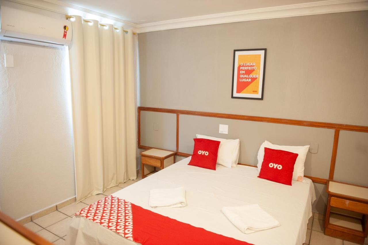 Hotel Teófilo Otoni Buitenkant foto